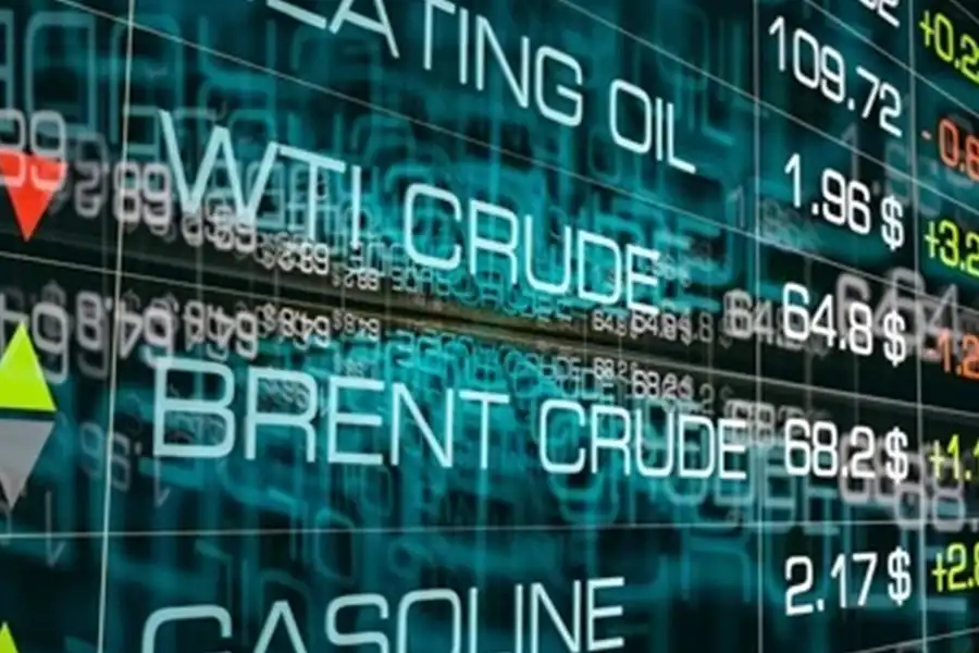 اسپرد نفت در فارکس می‌تواند به‌عنوان یک سیگنال بازار مفید در مورد تغییرات احتمالی قیمت در بازار نفت و محصولات پالایش‌شده عمل کند.
