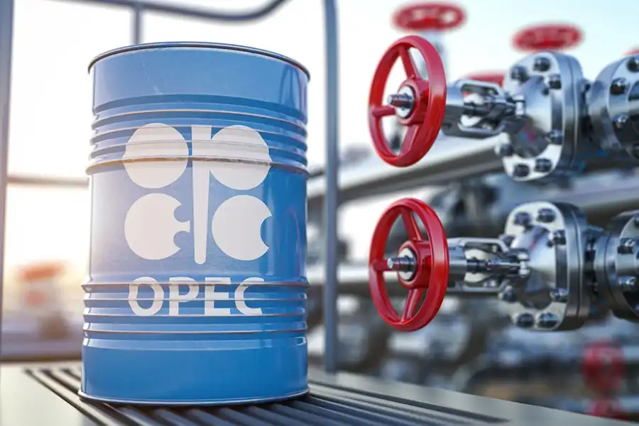 نفت اوپک، از ترکیبی از نفت‌های مختلف تشکیل شده است که توسط کشورهای عضو سازمان کشورهای صادرکننده نفت OPEC تولید می‌شود.