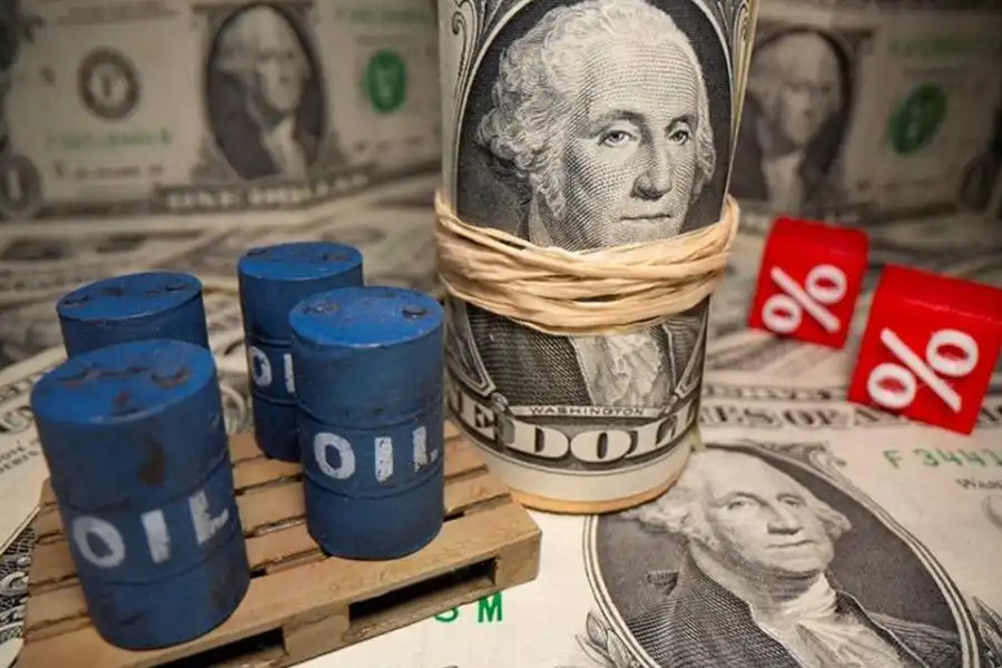 ورود آمریکا در حوزه صادرات نفت، رابطه نفت و دلار را بیش از پیش به هم وابسته کرده است.